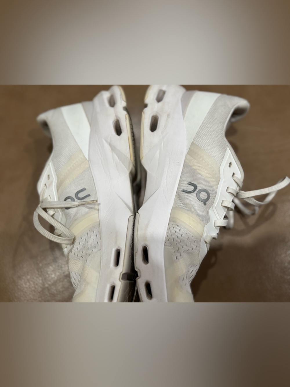 On Running Men's THE ROGER Advantage Pro Running Shoe - White/Cream - Picture 3 of 7